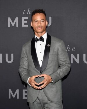 Mark St. Cyr Instagram - THE MENU | NYC Premiere

Grateful to be a part of such an incredible film filled with impeccable artists both on screen and off 🌟

Go and see The Menu, in theaters this Friday 🖤

Stylist: @jareddepriest 
Suit: @brunellocucinelli_brand 
Shoe: @jimmychoo 
Brooch: @nicolerosejewelry 
Watch: @zenithwatches 
Jewelry: @tsuga.nyc 
HMU: @megan_danner_ + @zoeticbeautystudio + @glowingwithgab 

#themenufilm #themenu #redcarpetstyle