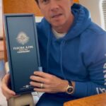 Mark Wahlberg Instagram - Celebrate your accomplishments🥳🥃 @flechaazultequila 📈💯 @municipal 🔥🔥
