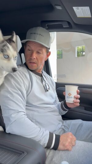 Mark Wahlberg Instagram - Jojo the prince 🐶❤️ @arthurthekingmovie only in theaters March 15th 😎🐶❤️