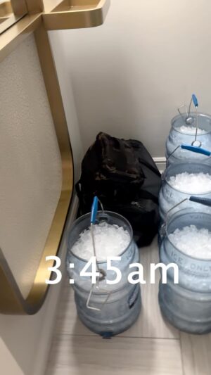 Mark Wahlberg Instagram - It’s the only way so start the day🥶🥳 @municipal 4am club📈🔥 @sexykenny84 ❤️ #MunicipalPartner