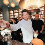 Mark Wahlberg Instagram - Let’s go 🔥🥳🥃 @fontainebleaulasvegas the boys @flechaazultequila 🥃🥳 @abrahamancer @aronhmarquez #azulbar 🙏😎🥃🔥🥳 #FlechaAzulPartner