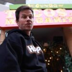 Mark Wahlberg Instagram - Check out🔥🥳 @elsegundosol from @lettuceentertainyou 🥳😎🥃 @flechaazultequila!!! Only the best🔥 #MunicipalPartner