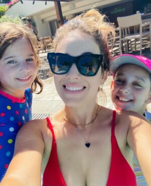 Marla Sokoloff Instagram - E & O. My heart. 💗💗
#nationaldaughtersday #girlmom