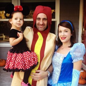 Marla Sokoloff Instagram - A trip down Halloween memory lane. 🎃 👻 💀🎃
.
.
.
#tbt #throwbackthursday #halloween #familycostumes