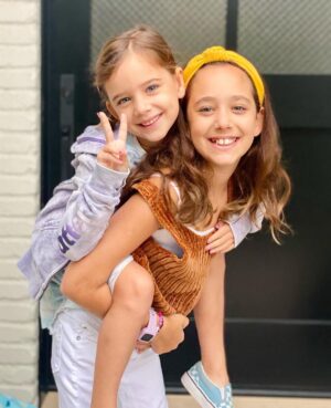 Marla Sokoloff Instagram - E & O. My heart. 💗💗
#nationaldaughtersday #girlmom