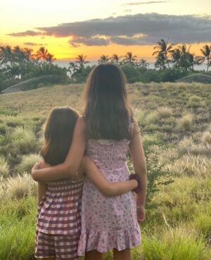 Marla Sokoloff Instagram - E & O. My heart. 💗💗
#nationaldaughtersday #girlmom