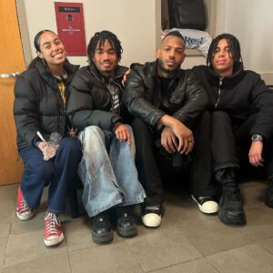 Marlon Wayans Instagram - Squad… so proud of the off spring. Wayans for life!