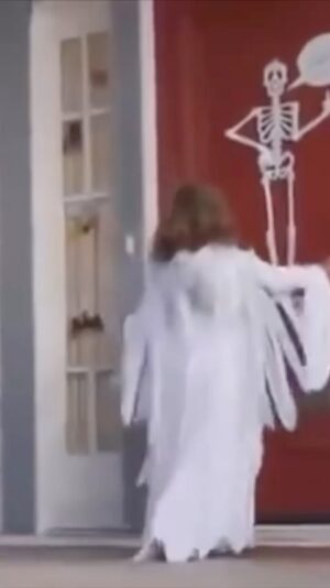 Marlon Wayans Instagram - It’s about that time of year… HALLOWEEN!!! So i post my favorite Halloween sketch,  A GRIMEY HALLOWEEN. This shit still hits hard. we need a GRIMEY MOVIE! What’s your favorite part… comment please. RIP @mybadfuu AKA the dud e i kicked in the chest