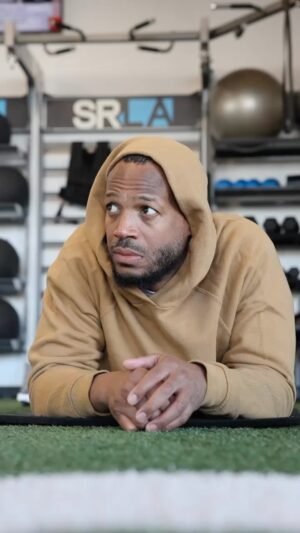 Marlon Wayans Instagram - Man… @q24training is kickin’ my natural black ass. I feel pain and better at the same time. Wait until yall see this body in a few months