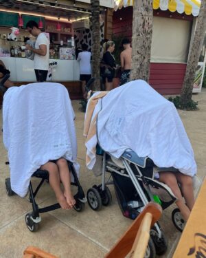 Martha Nowill Instagram - um dia, qdo vcs crescerem, estiverem letrados e tiverem autorização para fuçar no instagram (se essa rede ainda existir), vcs vão descobrir que eu esperei vcs dormirem para rachar meio litro de milkshake de morango com o pai de vcs. eu sei, muita sacanagem.