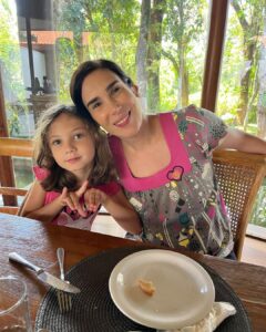 Martha Nowill Instagram - Acordando neste ultimo dia de 2023 no Olimpo c/ as deusas @juliaduailibi @natuzanery @mariliatoledo2012 @belcoelho . Faltou @juliana_rosenthal que ainda não havia deixado seus aposentos.