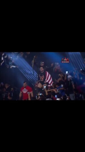 Martin Casaus Instagram - This is a mix of happy amuuuuurica day post and a congrats to two amazeballs people in @briancage & @melissasantosofficial on their wedding anniversary ❤️ ♥️. 

This was in Juarez, Mexico wrestling for @luchalibreaaa . Always a great memory wrestling in Mexico and representing America 🇺🇸 . An amazing experience for this Lil Ole utah boy

#MartinCasaus #Mcventure #Mexico #Luchalibreaaa #prowrestling