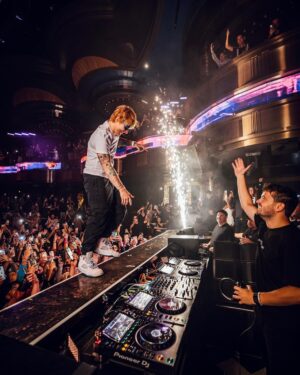 Martin Garrix Instagram - Happy halloween from Vegas ❤️ reunited! @teddysphotos