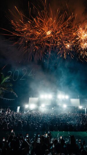 Martin Garrix Instagram - Happy New Year from Bali!! wishing all of you an epic 2024 filled with love ❤️❤️❤️ @atlasbeachclub