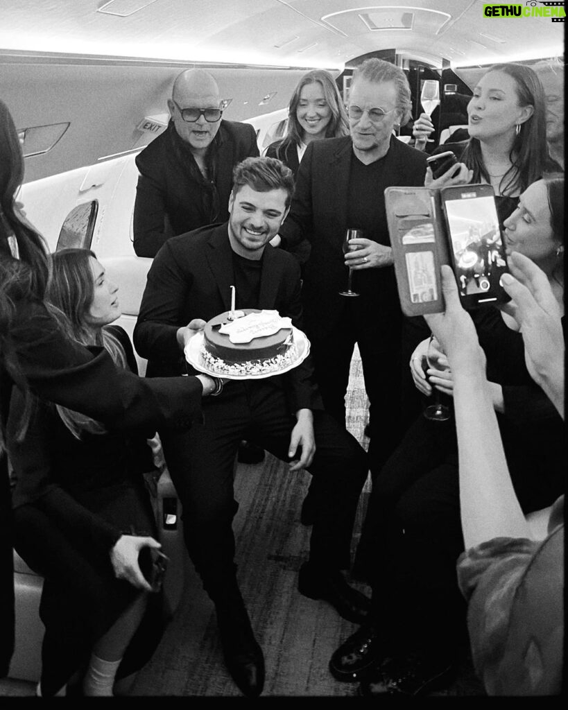 Martin Garrix Instagram - Another year around the sun.. very grateful! thanks for all the birthday wishes ❤️❤️