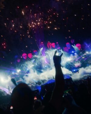 Martin Garrix Instagram - crazy closing out Tomorrowland for the second weekend in a row. uploading the full set soon. thank you for the crazy energy❤️