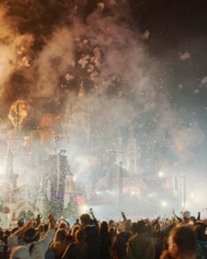 Martin Garrix Instagram - don’t think I’ll ever get used to the feeling of closing mainstage tomorrowland.. thanks for everything & see you next week