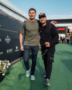 Martin Garrix Instagram - crazy 10 hours in Barcelona 🏁🏎❤️
