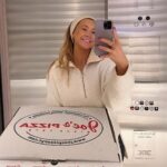 Martine Lunde Instagram - 🍕🍕🍕 Joe’s Pizza Times Square