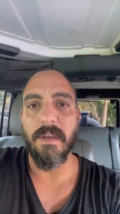 Marwan Younes Instagram - عرفتوا مابعملش ڤيديوهات ليه؟ Why I haven’t been posting lately 🫠 #family #vlogging #teens #familylife #vlog #marwanyounis @adams_clin @noorclinn @hendhassan57 #عائلة #مصر #اولاد #تصوير #ليه #العيلة Maadi