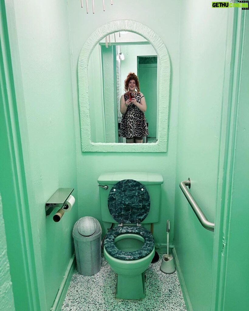 Mary Wiseman Instagram - hot girl toilet