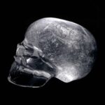 Massimo Polidoro Instagram – Che cosa sono i teschi di cristallo? Da chi sono stati realizzati e come? Ascolta il mio podcast “Ai confini”, su tutte le piattaforme: https://bit.ly/3RrCtcy