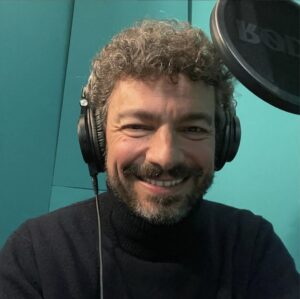 Massimo Polidoro Instagram - "Quanto tempo e risorse richiede un tuo video?" Oggi vediamo, un passo dopo l'altro, che cosa significa e che impegno richiede realizzare un video come "Strane Storie" o altri che condivido qui su YouTube... https://www.spreaker.com/user/11011387/quanto-tempo-e-risorse-richiede-un-tuo-video