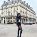 Matilda Morri Instagram - Ho passato due giorni intensi e bellissimi a Parigi grazie a @lorealgroupe e @lancomeofficial Ho assistito ad un’experience esclusiva pazzesca presso il Louvre, con tutti i brand più iconici del gruppo L’Oréal e so che il futuro della profumeria è pieno di sorprese. Ps: se andate sugli Champs-Elysées vi consiglio di visitare la boutique di Lancôme: è piena di fragranze pazzesche anche difficili da trovare (come ad esempio tutte le versioni di Trésor La Nuit, che adoro, e che avete amato anche voi 💘) Invited by @lorealgroupe @lancomeofficial Paris, France