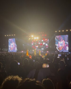 Matilda Morri Instagram - Se a 17 anni mi avessero detto che nel 2023 avrei visto i Mötley Crüe e i Guns N’ Roses a distanza di 1 settimana.. beh onestamente ci avrei creduto perché è proprio una cosa da me 💁‍♀️