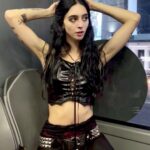 Matilda Morri Instagram - Mi limiterò a fare commenti sul tempo tipo “sta per iniziare la stagione migliore dell’anno” perché ho visto che questo tipo di descrizioni sotto ai post va forte tra le influencer Ah e con “stagione migliore dell’anno” intendo l’autunno, ovviamente Milan, Italy