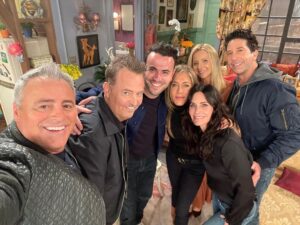Matt LeBlanc Instagram - Thank you Academy and congratulations to @mrbenwinston  We’re all very grateful. It was so much fun. #friendsreunion