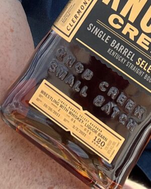 Matthew Rehwoldt Instagram - Nothin’ like picking your own barrel 🛢️

I may miss the rash o14-15yr barrel picks of @knobcreek but man people forget that the sweet spot for bourbon is more often in that 8-10 year range so many of the picks you get today are superb! Also don’t sleep on the regular 9yr small batch and rye too! 

#bourbongram #knobcreek #whiskey #bourbon#jimbeam