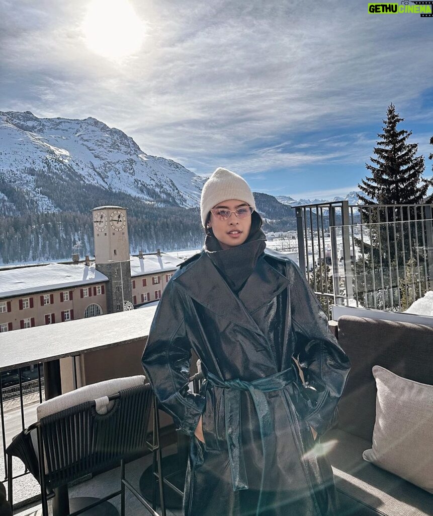 Maudy Ayunda Instagram - Day 1. Sun + snow + sweet company. @pertaminalub @lamborghinisc #FastronWinterDriving #PertaminaXLamborghiniSC #PertaminaLubricants