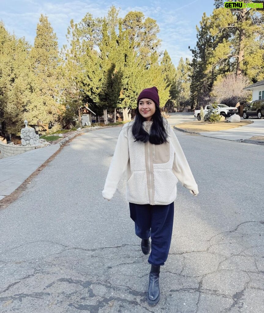 Maudy Ayunda Instagram - Smiling my way into 2024 in cozy fleece.