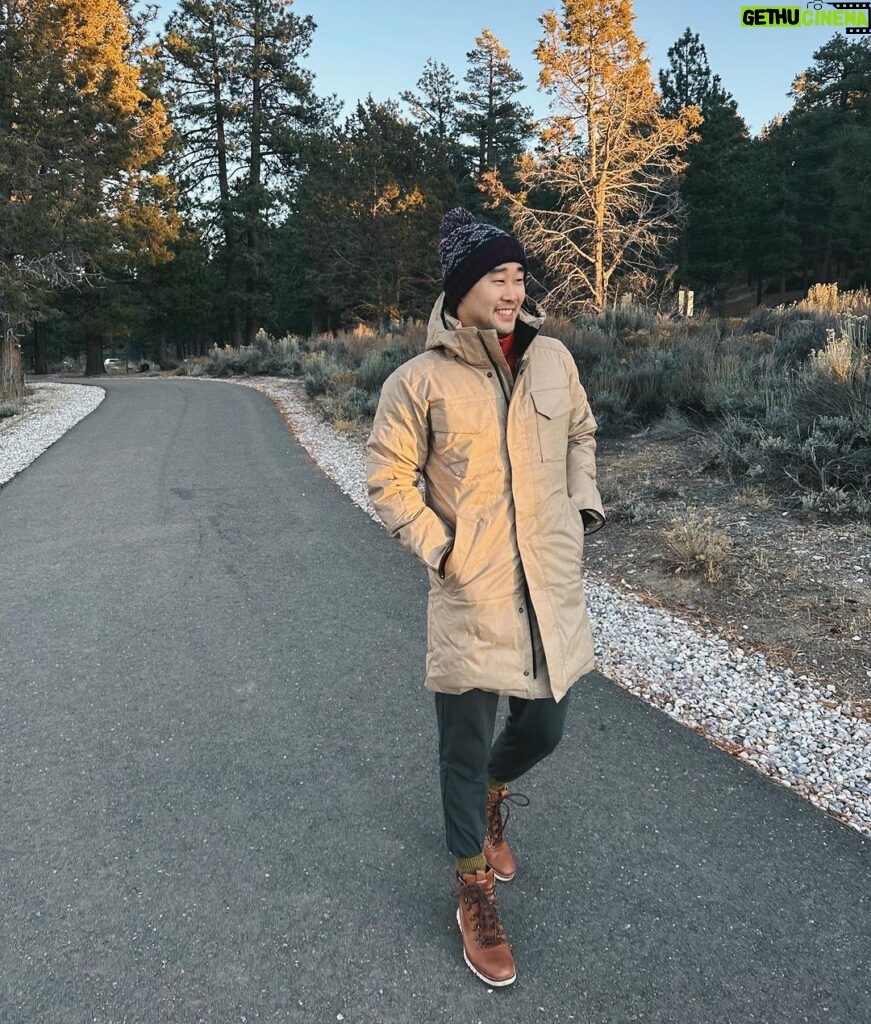 Maudy Ayunda Instagram - Something about walks at sundown 🍂