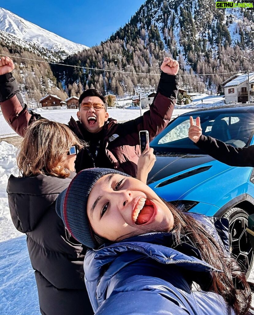 Maudy Ayunda Instagram - What a memorable two days Winter Driving with Mas @rifato and Bang @sumargodenny!!! Thank you @pertaminalub for the opportunity. I definitely learned so much and did things I never knew I was capable of. Like doing a 360 + drifting + even winning some competitions lol. I really challenged myself and tried something new. Low key proud 😝 Dan beneran bangga bgt melihat sendiri world-class partnership antara Lamborghini and Pertamina Fastron, yang ternyata udah bertahun-tahun. Produk Indonesia sekeren itu ❤ #FastronWinterDriving #FastronXLamborghiniSC #PertaminaLubricants