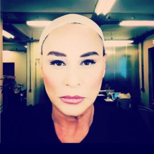 Maurício Branco Instagram - Joan Crawford beauty mark . Bastidores da série Natalia . Direção : Andre Pellenz @universalchannel @andrepellenz #mauriciobranco #ator #instagood #series #universalstudios