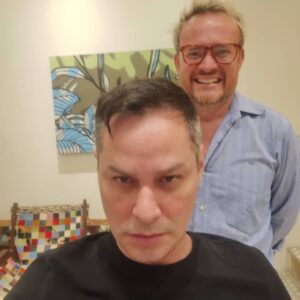 Maurício Branco Instagram - Renovei o visual! Obrigado meu amigo Markus Costa @markuscosta @markuscostamod pelo belíssimo corte aqui no Mod. Markus Costa em Ipanema !!