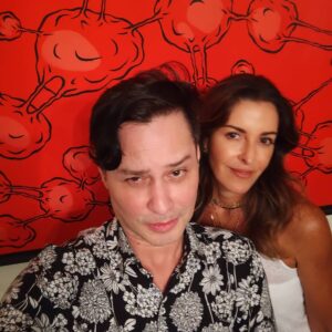 Maurício Branco Instagram - Eu e a belíssima Mônica Torres em sua belissima casa em Brasília .  @monicat_