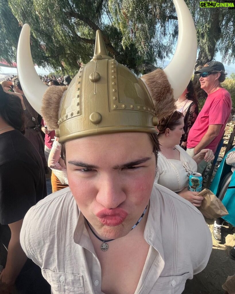 Maxwell Acee Donovan Instagram - Haven’t posted in a while so here’s some bday weekend pics (mostly the ren faire🦾) Thank you for all the birthday love!🫶 Also Ser Larrison is the best and I’m so glad he won Los Angeles, California