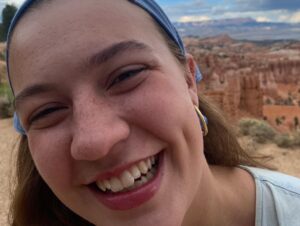 Maxwell Acee Donovan Instagram - HAPPY EARTH DAY! This is from a trip we took last summer to Bryce Canyon National Park! We are constantly in awe of the beauty of nature. Please help us help Earth by making a donation this Earth Day. 🌍💙 Link in bio! #EarthDay #NaturesNegotiators #BryceCanyon #EarthsBeauty #Preservation 

(Regarding the last video: we love Earth so much we snuck our cat into a national park so she could enjoy it too! Donate, donate now. Or else the cat gets it.)

(Also also, don’t mention that my sister posted this before me cause she’ll say I’m not as cool as her 😐)