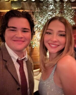 Maxwell Acee Donovan Instagram - @obx premiere was seriously the coolest night ever 🤘 

Also to everyone who I saw all night and somehow didn’t get pics with, I LOVE YALL WE NEED MORE PICTURES 😭

#obx #netflix