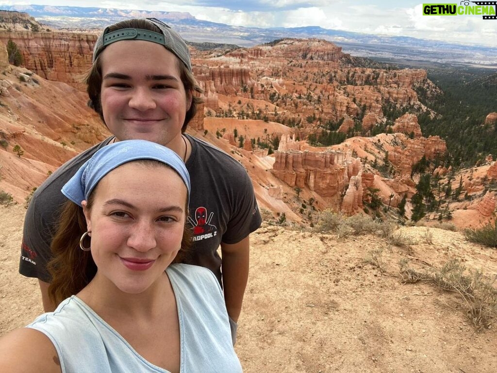 Maxwell Acee Donovan Instagram - HAPPY EARTH DAY! This is from a trip we took last summer to Bryce Canyon National Park! We are constantly in awe of the beauty of nature. Please help us help Earth by making a donation this Earth Day. 🌍💙 Link in bio! #EarthDay #NaturesNegotiators #BryceCanyon #EarthsBeauty #Preservation (Regarding the last video: we love Earth so much we snuck our cat into a national park so she could enjoy it too! Donate, donate now. Or else the cat gets it.) (Also also, don’t mention that my sister posted this before me cause she’ll say I’m not as cool as her 😐)