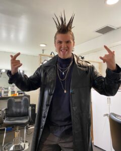Maxwell Acee Donovan Instagram - Posting this bts simply because I can #that90sshow #janesaddiction