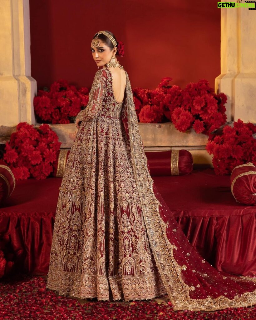 Maya Ali Instagram - Ve Kamleya Mere Nadaan Dil…🌹 @kanwalmalik.official @hashimali90 @shahrozhyder @sunil_mua @yash645 @kundan.co @noman.syed #ComingSoon #KanwalMalikOfficial #KanwalMalik #MayaAli #Formals #Asianoutfits #Pakistaniattire #Lahore #Karachi #Weddings #Pakistan #luxuryformals #JahanAra #bridals