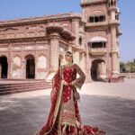 Maya Ali Instagram - 🌹🌹 @mohsin.naveed.ranjha @mohsin.ranjha_dino @shahbazshaziofficial @allurebymht @yash645 @sunil_mua #mnr #mnrdesignstudio #mayaali #mohsinnaveedranjha #festiveunstitched #zarlishbymohsinnaveedranjha #womenempowerment #talpurdynasty