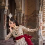 Maya Ali Instagram - Combination of History, grandeur and Empowerment. So Happy to be part of a campaign by @mohsin.naveed.ranjha which is not only about royalty, grandeur and clothes, its also about empowerment as all the proceeds from Mohsin's new collection Zarlish volume 4 is going to Bibi Munazza foundation for the education of Young girls 📖✨ @mohsin.ranjha_dino Photography: @shahbazshaziofficial Jewellery: @allurebymht Styling: @yash645 Hair & Mua: @sunil_mua #mnr #mnrdesignstudio #mohsinnaveedranjha #mayaali #festiveunstitched #zarlishbymohsinnaveedranjha #womenempowerment #talpurdynasty