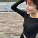 Mayu Sugieda Instagram - ☺︎ 何事においても、自分らしさを愛せる生き方を選択していきたい💐 一度きりの人生、心豊かに楽しみながら、パワフルに！様々なことを頑張っていきたいです☺️💪 清々しく、風通しよく、気を引き締めて。✨ そんな気持ちを、より感じさせてくれたのが… スポーツコミュニティFITVIBES @fitvibes_tokyo と女性を第一に考えた革新的なフェムテック・カテゴリーを象徴するMia・フェムテック™ @miafemtech のコラボレーションイベント🩷🩷🩷 大勢の方々と一緒に、大空の下での Yoga session！！ 身体も心も気分よく楽しめて、とても素敵な経験でした🧘‍♀️ #PR #miafemtech #harmonyseekers #breastharmonization #empowerwomen #womenshealth #confidence #miasquad #unleashyourbreastharmony 海の森水上競技場