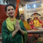 Mayuri Wagh Instagram - आशीर्वाद तुझा एकविरा आई मालिकेच्या कलाकारांनी घेतले एकविरा आईचे दर्शन🙏💙 @mayurri.wagh_official