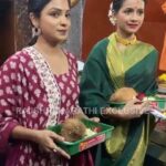Mayuri Wagh Instagram - ‘आशीर्वाद तुझा एकविरा आई’ मालिकेचं प्रमोशन: मयुरी आणि अमृता यांनी भरली एकविरा आईची ओटी 🌸🙏🏻